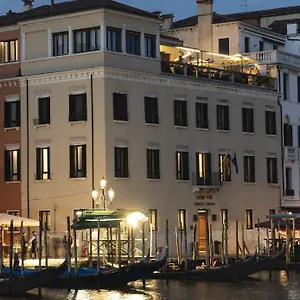 H10 Palazzo Canova 4* Wenecja